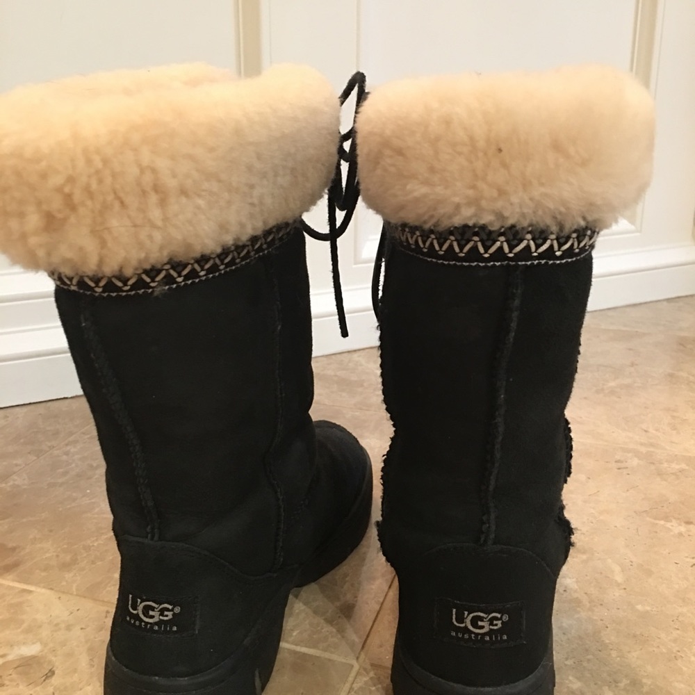 Ladies Black lace UGG boots mid with cream cuff